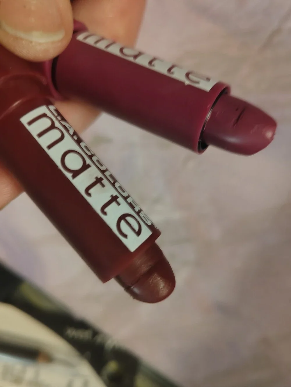 8 Piece Lip Lot Lipsticks/Glosses (Dark Hues) with Cute Patterned Cosmetic Bag